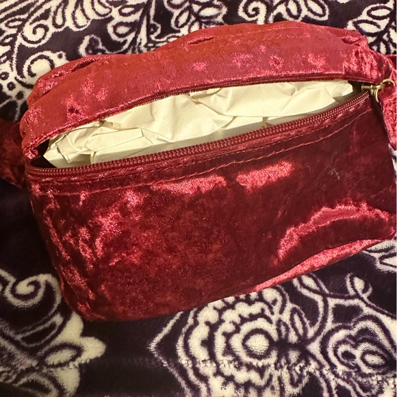 Fanny Pack - Picture 4 of 5